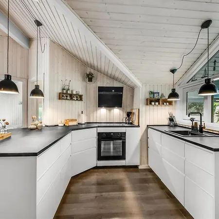 Vakantiehuis Roar - 10km From The Sea By Interhome *