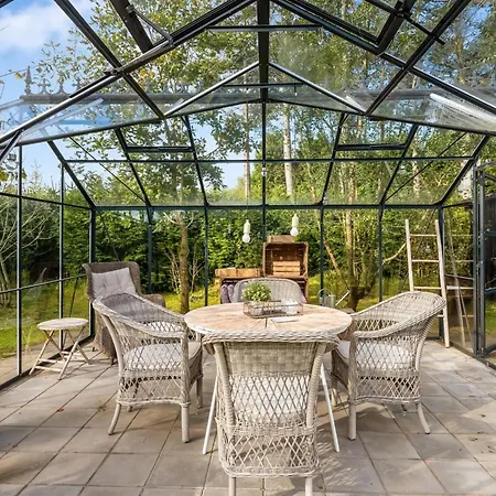Roar - 10km From The Sea By Interhome *