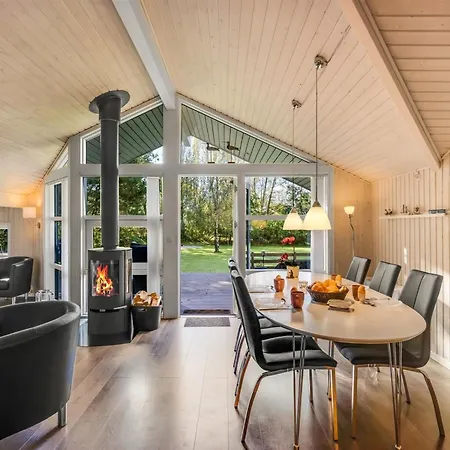 Vakantiehuis Roar - 10km From The Sea By Interhome