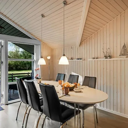 Roar - 10km From The Sea By Interhome