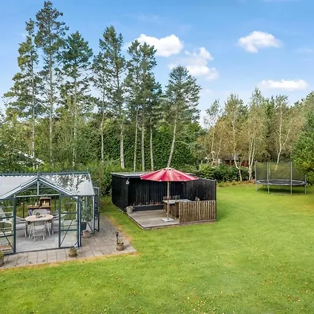 Roar - 10km From The Sea By Interhome * Oksbøl