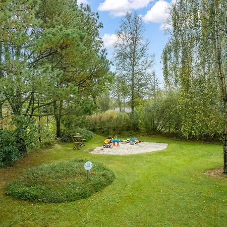Roar - 10km From The Sea By Interhome *